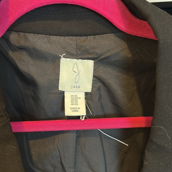 Joie black 1 button 2 pocket cropped blazer size XS - Picture 2 of 3